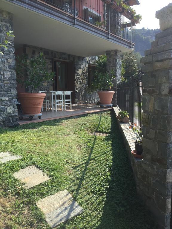 Villa Casatragliulivi à Marone Chambre photo